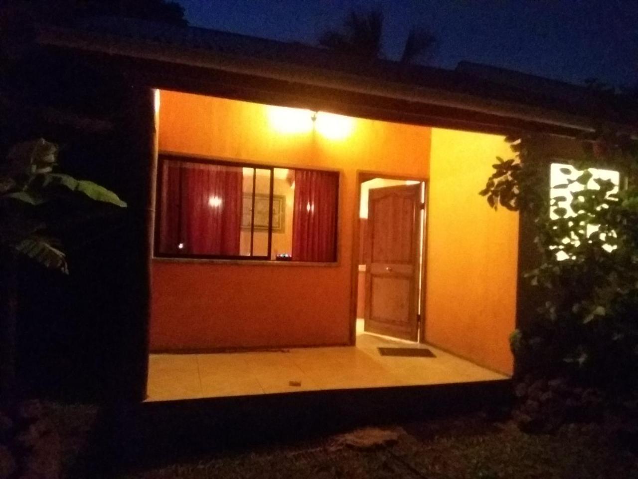 Cabanas Tangaroa Y Hamea Hanga Roa Exteriör bild